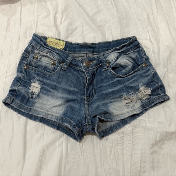 Machine Y2K Low-Rise Distressed Denim Shorts Size 28 - Picture 5 of 5